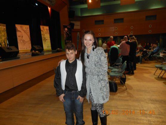 Tři žáci broumovské ZUŠ zpívali v Praze a mají šanci postoupit do semifinále soutěže Česko zpívá 