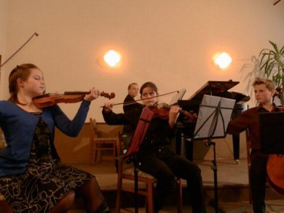 Jedno první a tři druhá místa pro Základní uměleckou školu v Polici nad Metují 