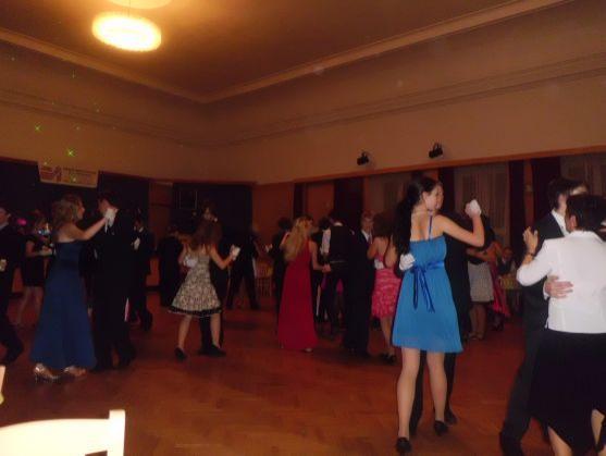 Video: Taneční sezóna je v plném proudu