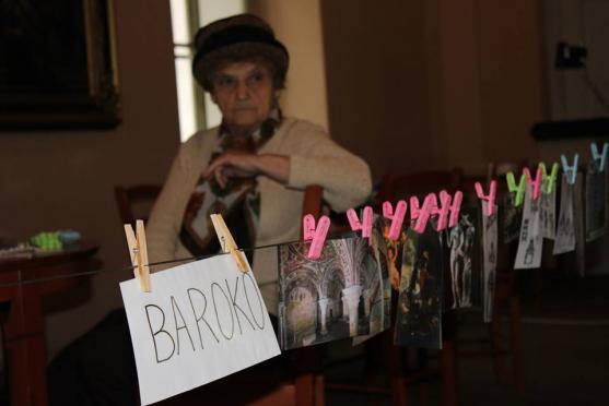 Poličtí senioři zkoumali v Broumově krásy baroka