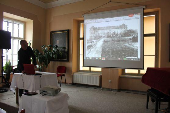 Benediktinské opatství v Broumově seznámilo veřejnost s rozsahem obnovy klášterní zahrady 