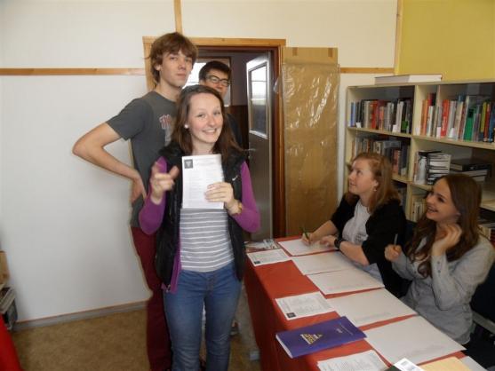 Studenti volili do Evropského parlamentu. Na broumovském gymnáziu to vyhrála TOP 09 a Starostové