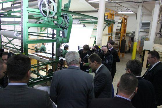 Miloš Zeman v Broumově vyzdvihl význam Veby. Prezident textilce slíbil státní zakázku