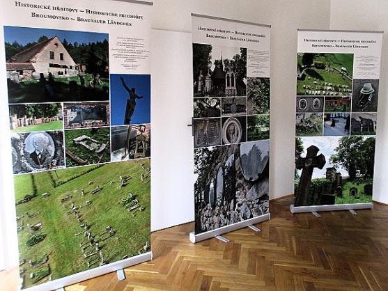 Historické hřbitovy očima návštěvníka výstavy 