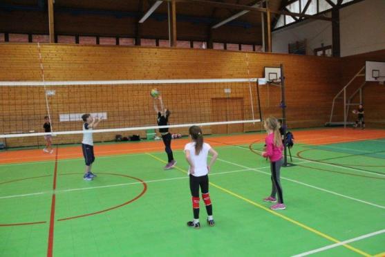 Masarykova základní škola se zapojila do projektu Českého volejbalového svazu Barevný volejbal do škol