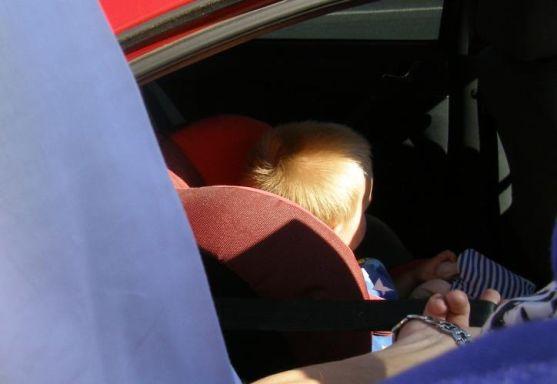 Policisté radili řidičům, jak se správně v automobilu připoutat