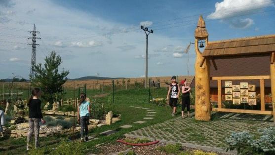 Pod rukama dětí z příměstského tábora vznikaly originální knihy 