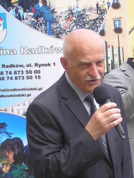 Kdo spojil Radkov, Polici nad Metují a Vambeřice? 