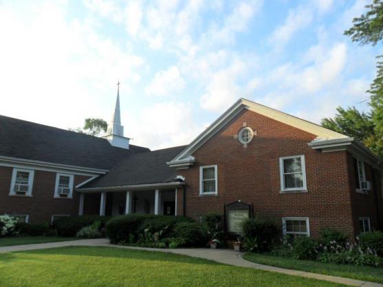 Fotografie zraněných broumovských kostelů poprvé v USA