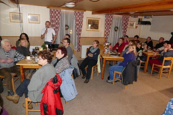 Navzdory mrazu a sněžení se návštěvníci besedy přesunuli na Saharu 