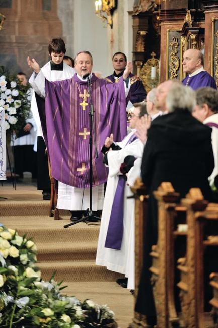 Na broumovském hřbitově byl pohřben Norbert Josef Zeman