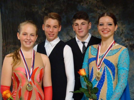 Páry Tanečního klubu Broumov si na soutěžích vytančily devět medailí 