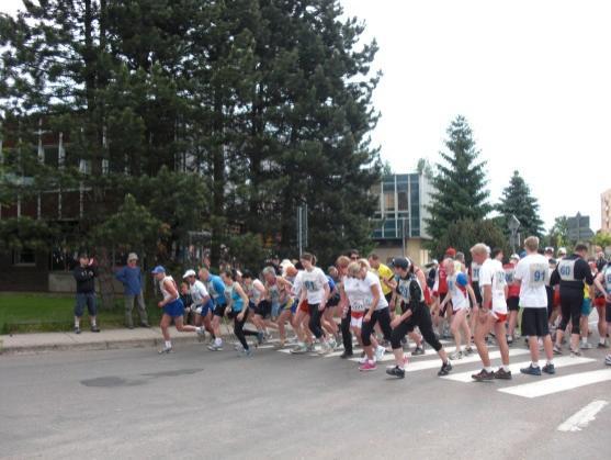 Běh Meziměstí – Mieroszów byl zakončen fotbalovým zápasem samospráv