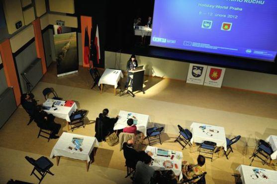 V sále Infocentra v Broumově věnovali zástupci regionů odpoledne prezentaci aktivit pro rozvoj cestovního ruchu