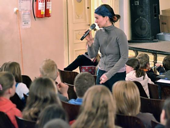 Žáci a studenti v Broumově besedovali na festivalu filmových dokumentů Jeden svět