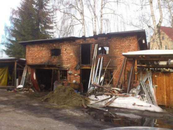 Ve Vižňově u Meziměstí hořela klempířská dílna
