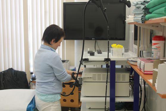 K vyšetření zažívacího traktu používají v broumovské nemocnici moderní endoskopickou techniku