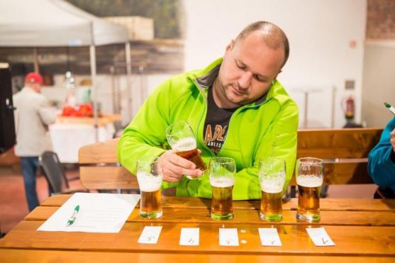 Centrum Walzel v Meziměstí opět zaplnily stovky milovníků piva a dobrého jídla 