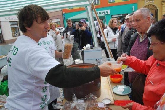 Ohlédnutí za 0. ročníkem Polické zelňačky 
