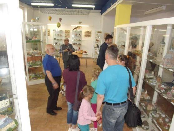 V Polici nad Metují vystavují polské modely. Některé jsou z tisíce dílů 