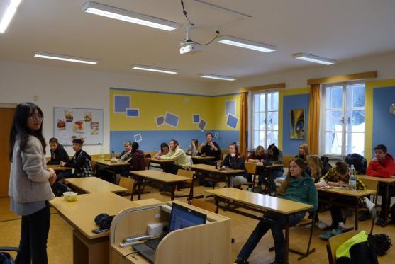 Teplickou hotelovku navštívili studenti z různých koutů světa