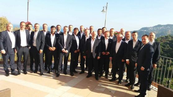 Reprezentační tým starostů v sestavě s teplickým Milanem Brandejsem vyhrál turnaj na Sicílii 