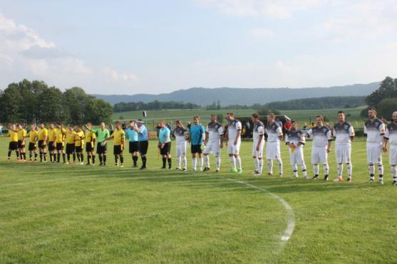 Police pomohla Broumovu zůstat v čele tabulky, Hejtmánkovice vyhrály okresní přebor a Křinice se přihlásí do soutěže i příští sezónu 
