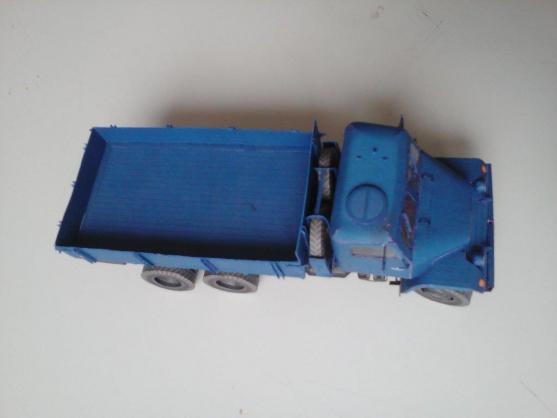 Vedoucí kroužku papírového modelářství Luboš Matěna sbírá úspěchy na soutěžích