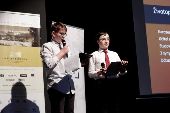 Nové příběhy pamětníků opět zaplnily Dřevník