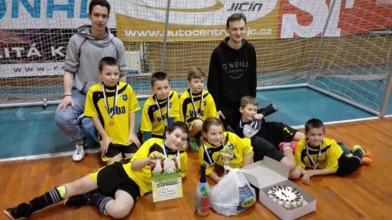 Broumovští fotbalisté ročníku 2008 vyhráli turnaj v Jičíně 