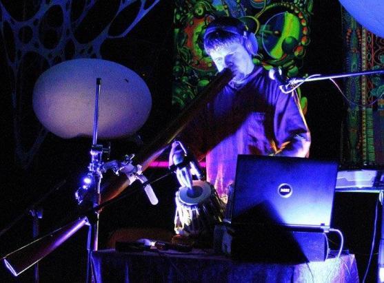 Webrovkafest oslaví životní jubileum muzikanta a moderátora Pepy Lábuse