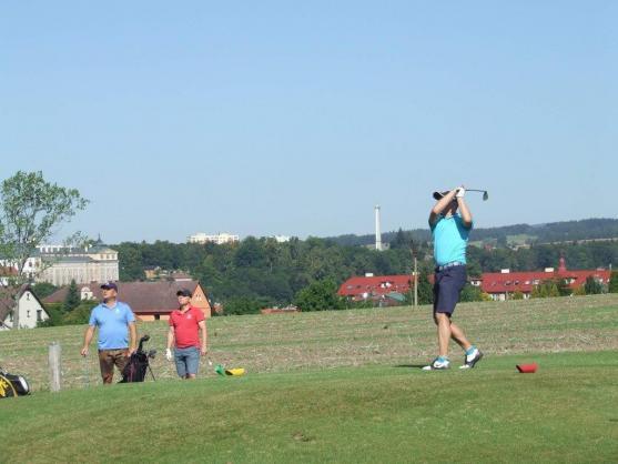 Knedlíky, otevřené dveře a spousta golfu uzavřely srpnové dění na Grosshofu