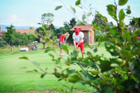 Kloboukový turnaj ovládli manželé Krulichovi a Marcela Růžičková