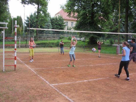 Broumovský volejbal si vychovává mladou generaci. Děti jsou však vedeny ke sportovní všestrannosti