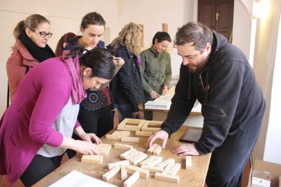 Jarní novinky v broumovském klášteře: knihtisk a historické zážitkové dílny
