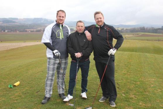 Chaloupka Cup 2016 zahájil sezónu na Grosshofu. Vyhráli otec a syn Berkovi