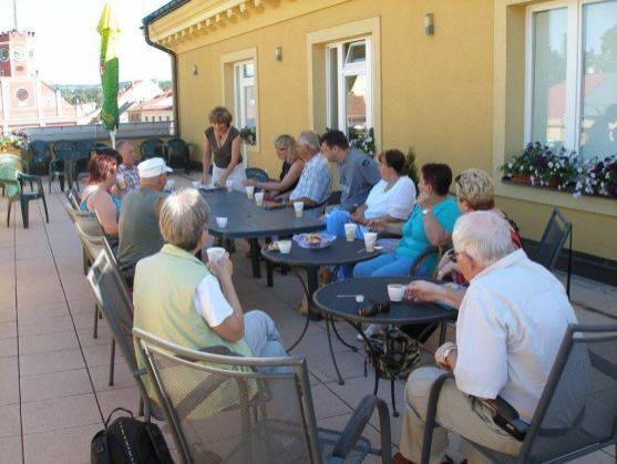 V Polici nad Metují se setkají básníci z celé republiky