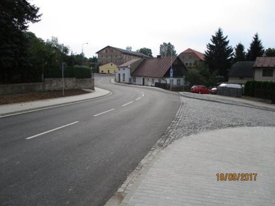 V Polici se už jezdí opravenou ulicí Na Babí