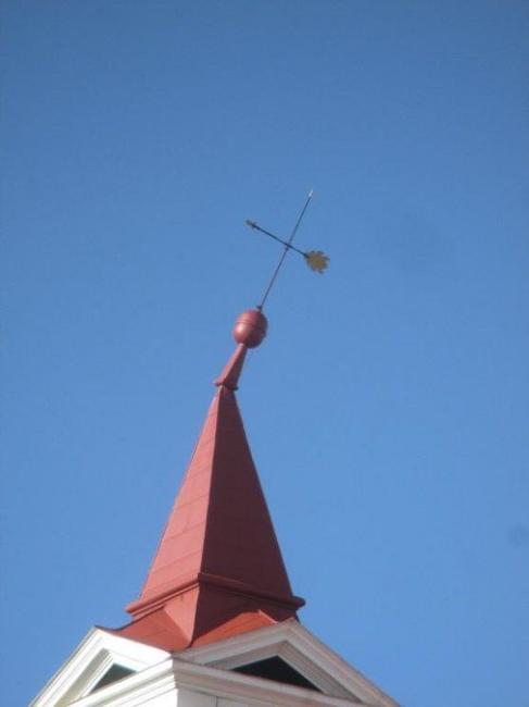 Vítr shodil z věže Staré radnice hrotnici s makovicí