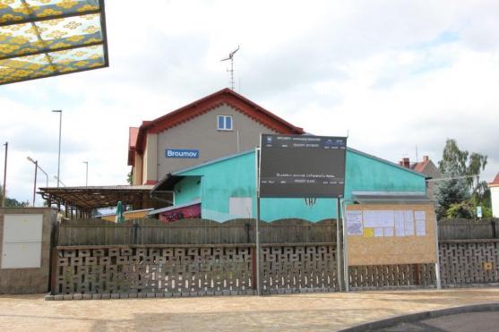 V Broumově byl slavnostně otevřen nový autobusový terminál