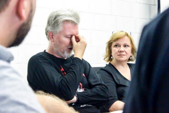 Mezinárodní tým herců zkouší v klášteře novou inscenaci HRA-NIC-e. Premiéra už ve středu