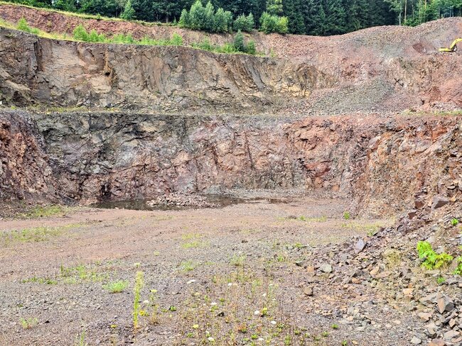 Radim Vít z lomu Rožmitál:  Hodně lidí neví, že tady lom je