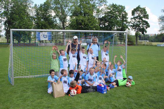 Broumovská fotbalová mladší přípravka hostila na svém hřišti týmy z Jaroměře a Horního Starého Města