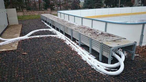 Od dnešního dne se v Broumově začíná bruslit