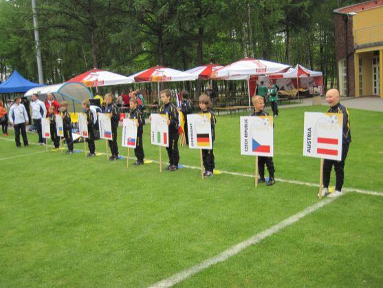 Česká republika v semifinále fotbalového Eura starostů porazila Itálii a dnes si zahraje o titul se Slovenskem