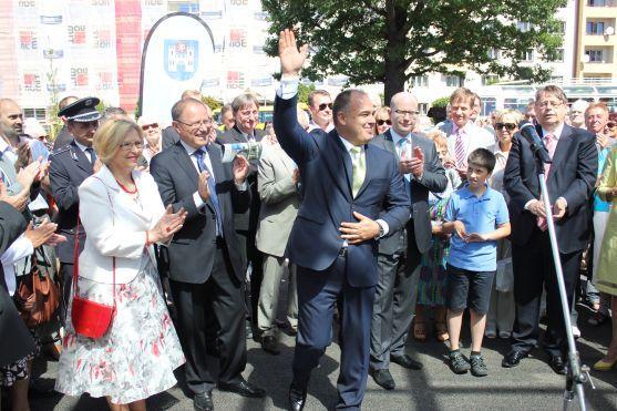 Na novém náchodském nádraží se skandovalo: "Ať žije Birke!"