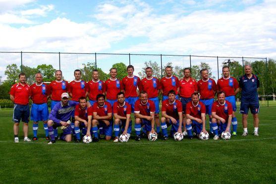 Česká reprezentace starostů vyhrála fotbalový Euroregion Cup 2014
