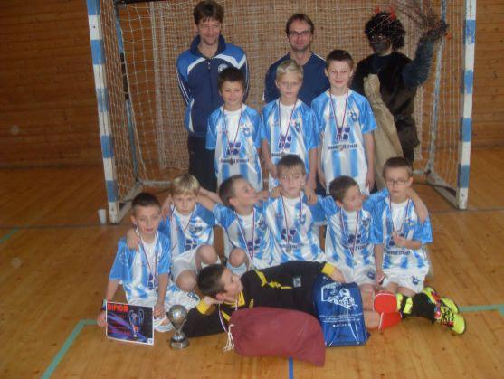 Starší přípravka Slovanu Broumov obsadila druhé místo v halovém fotbalovém turnaji O čertovský pohár