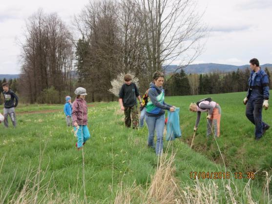 Do Jarního úklidu na Broumovsku se zapojila řada dobrovolníků i organizací