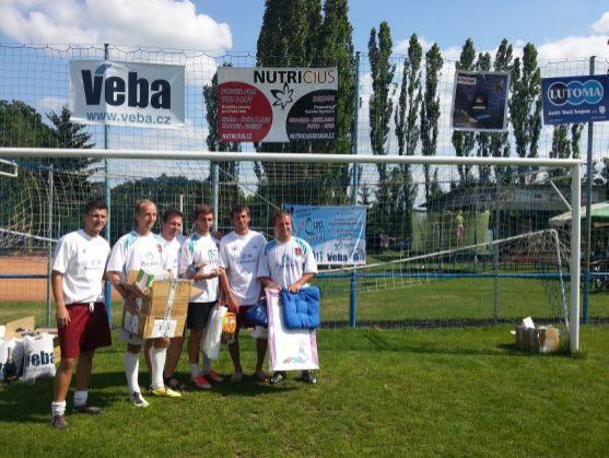 Fotbalový pohár O Cup si po penaltovém maratonu vystřílel tým Káňata Broumov